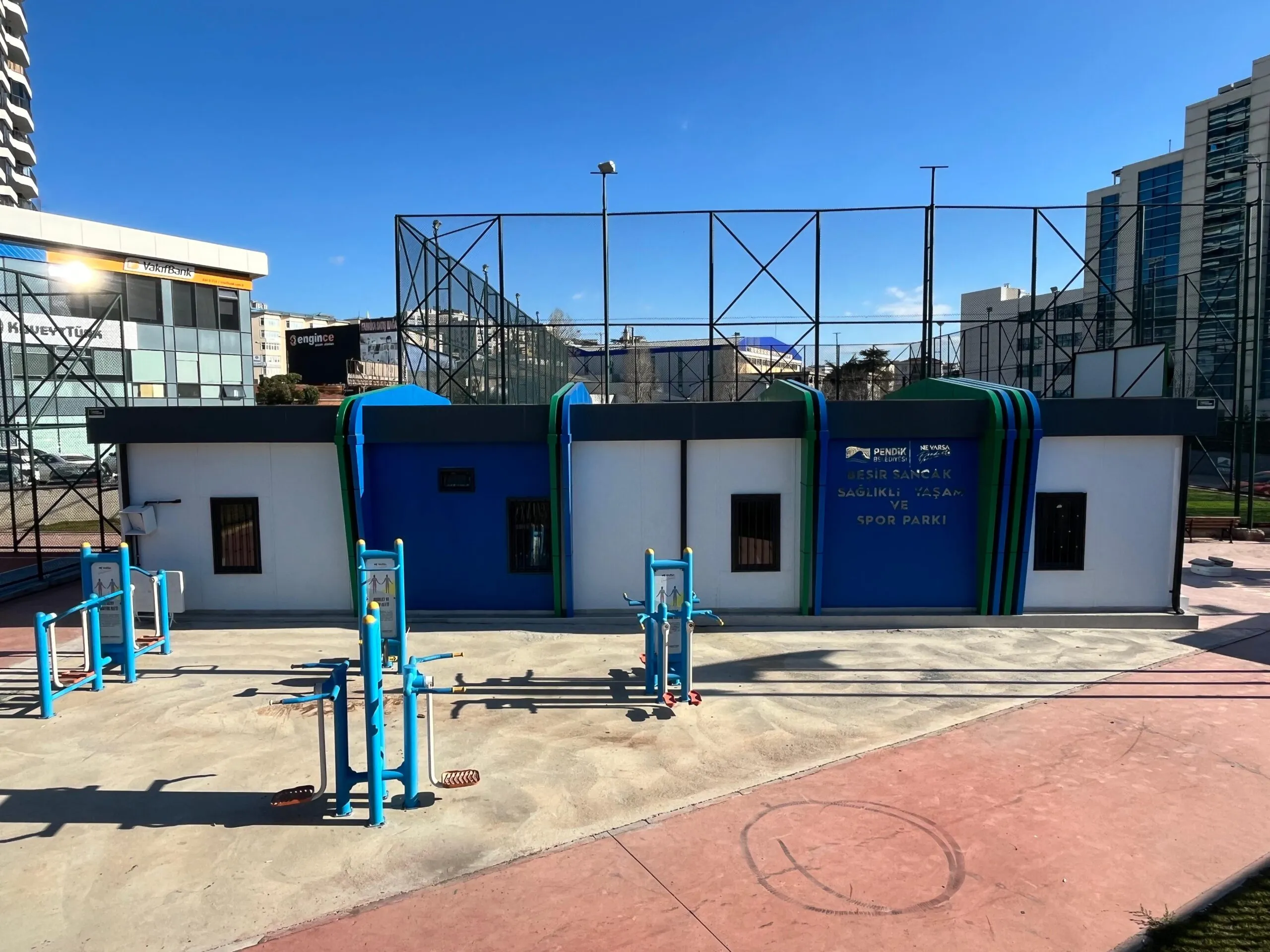 prefabrik spor yönetim ve soyunma binaları