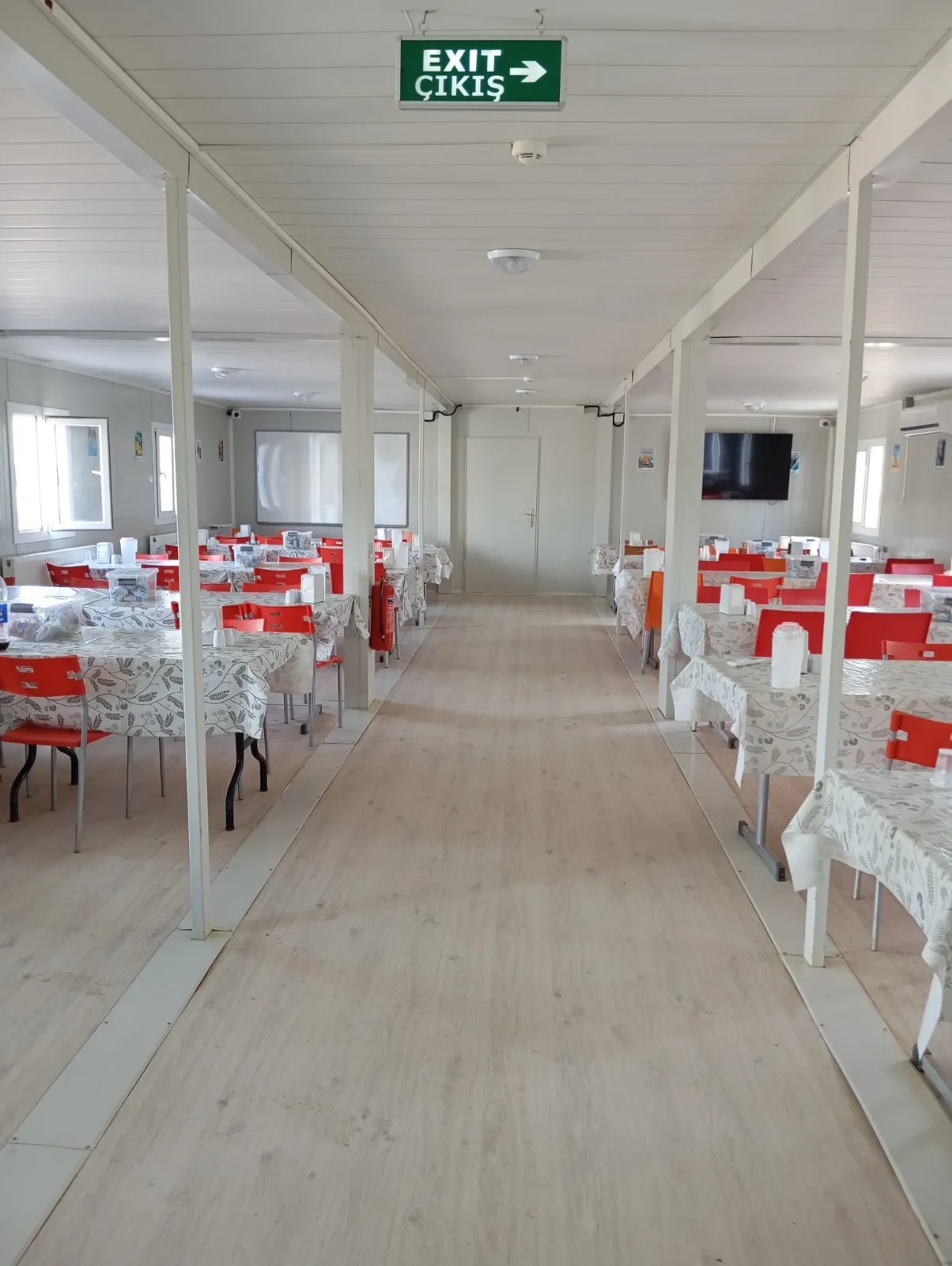 Prefabrik yemekhane binası dış cephe detayları